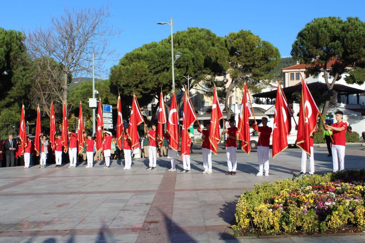 Muğla’da 24 Kasım Öğretmenler Günü Çelenk Töreni Düzenlendi 6